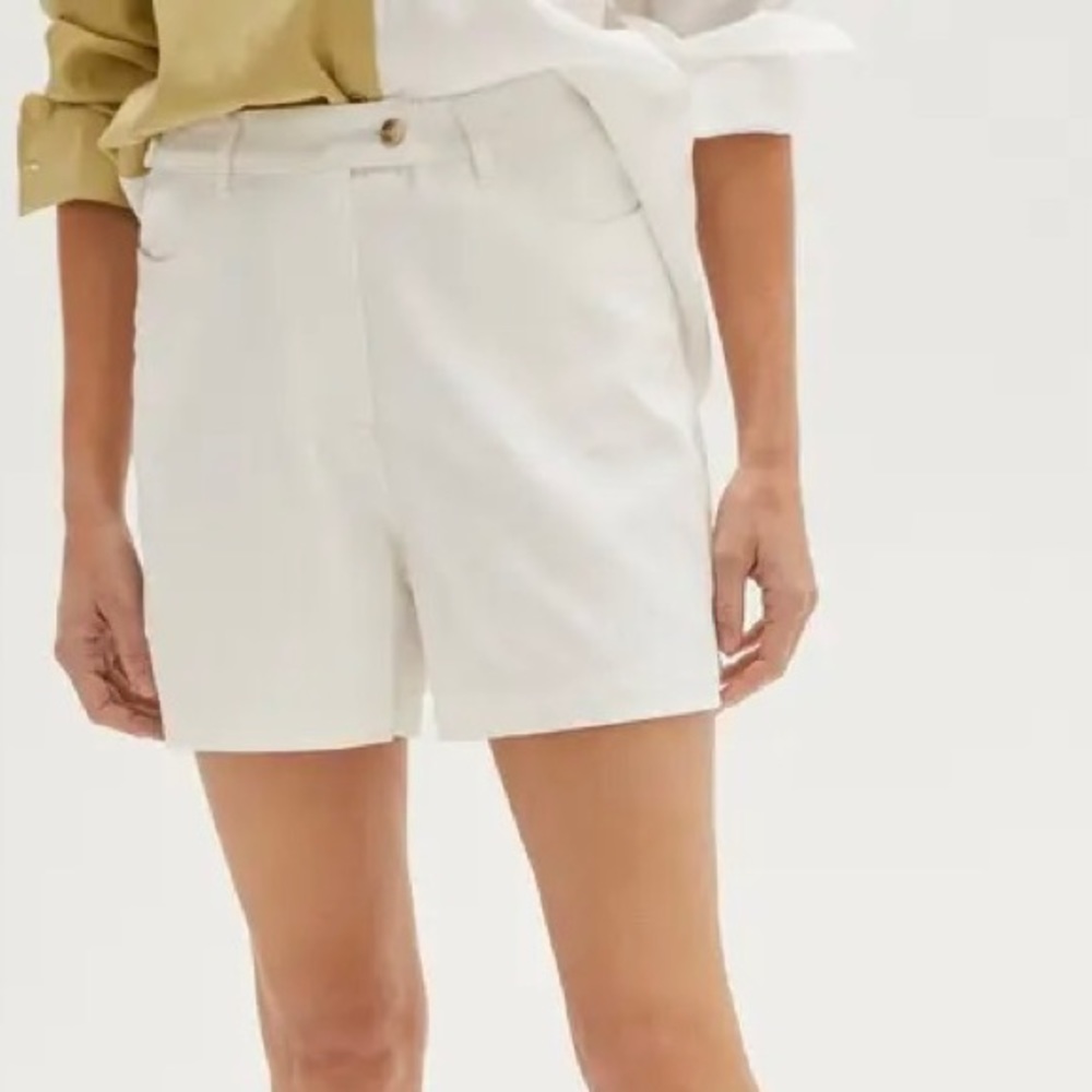 Ivory shorts- Crescent